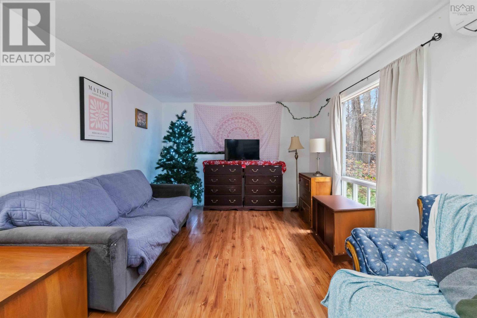 Property 27 of 28 of 14 DUBLIN Avenue