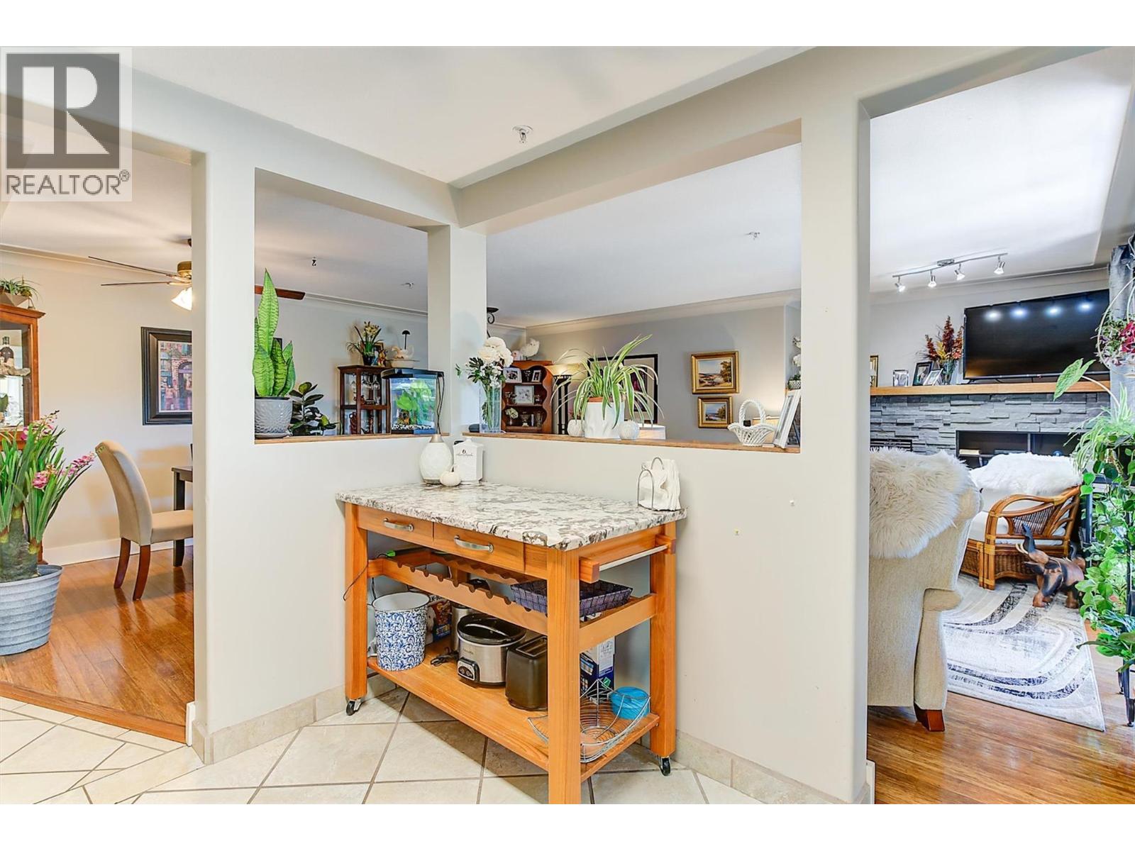 309 1964 Enterprise Way, Kelowna