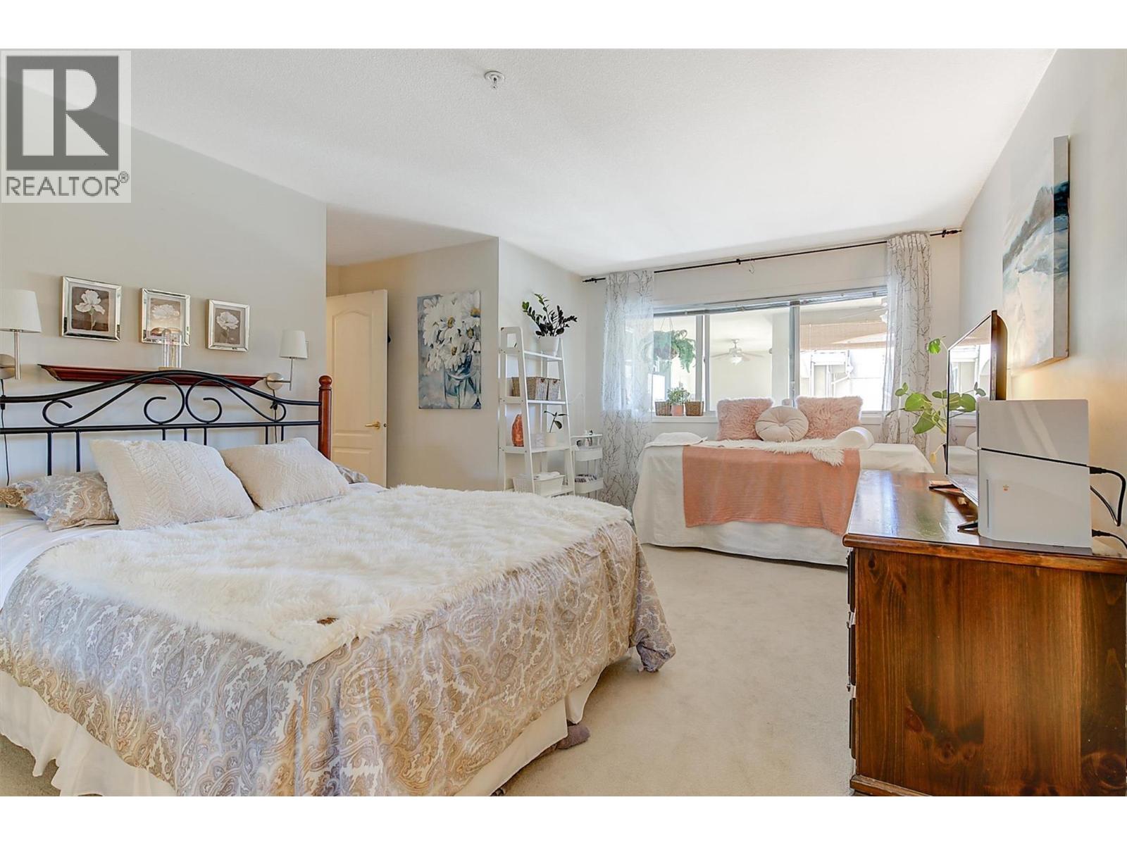 309 1964 Enterprise Way, Kelowna