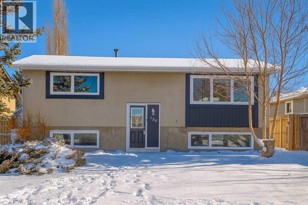 Single Family House Bi-level for Sale in  Pinecliff Way NE Pineridge Calgary 