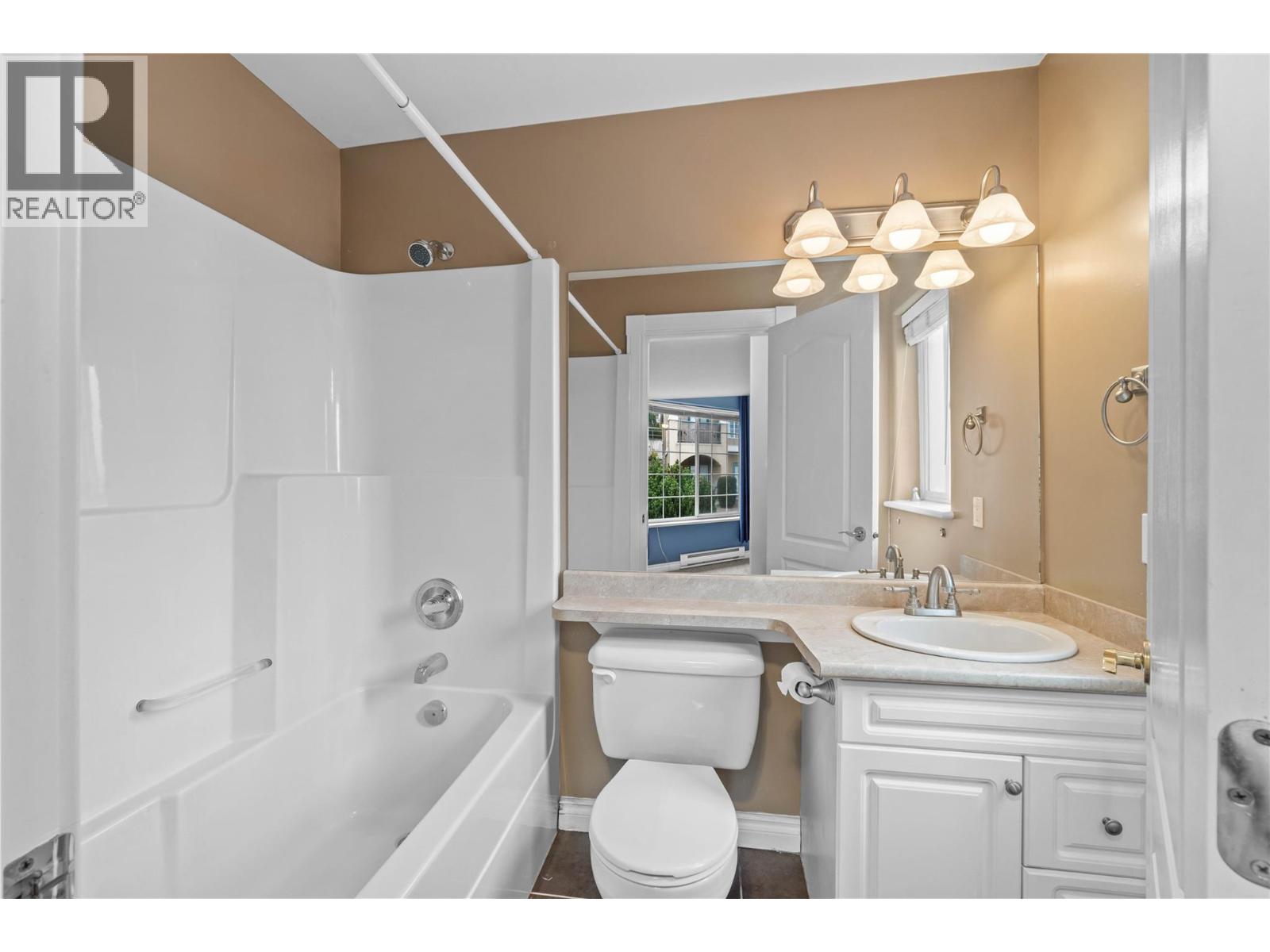 875 SAHALI Terrace Unit# 310 Lot# 42, Kamloops