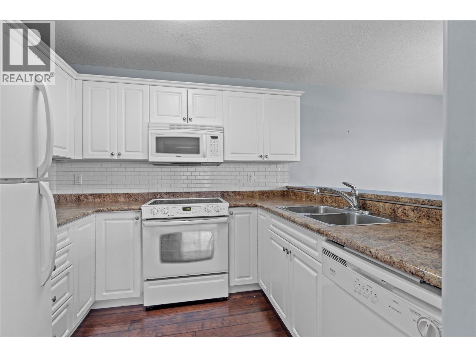 875 SAHALI Terrace Unit# 310 Lot# 42, Kamloops