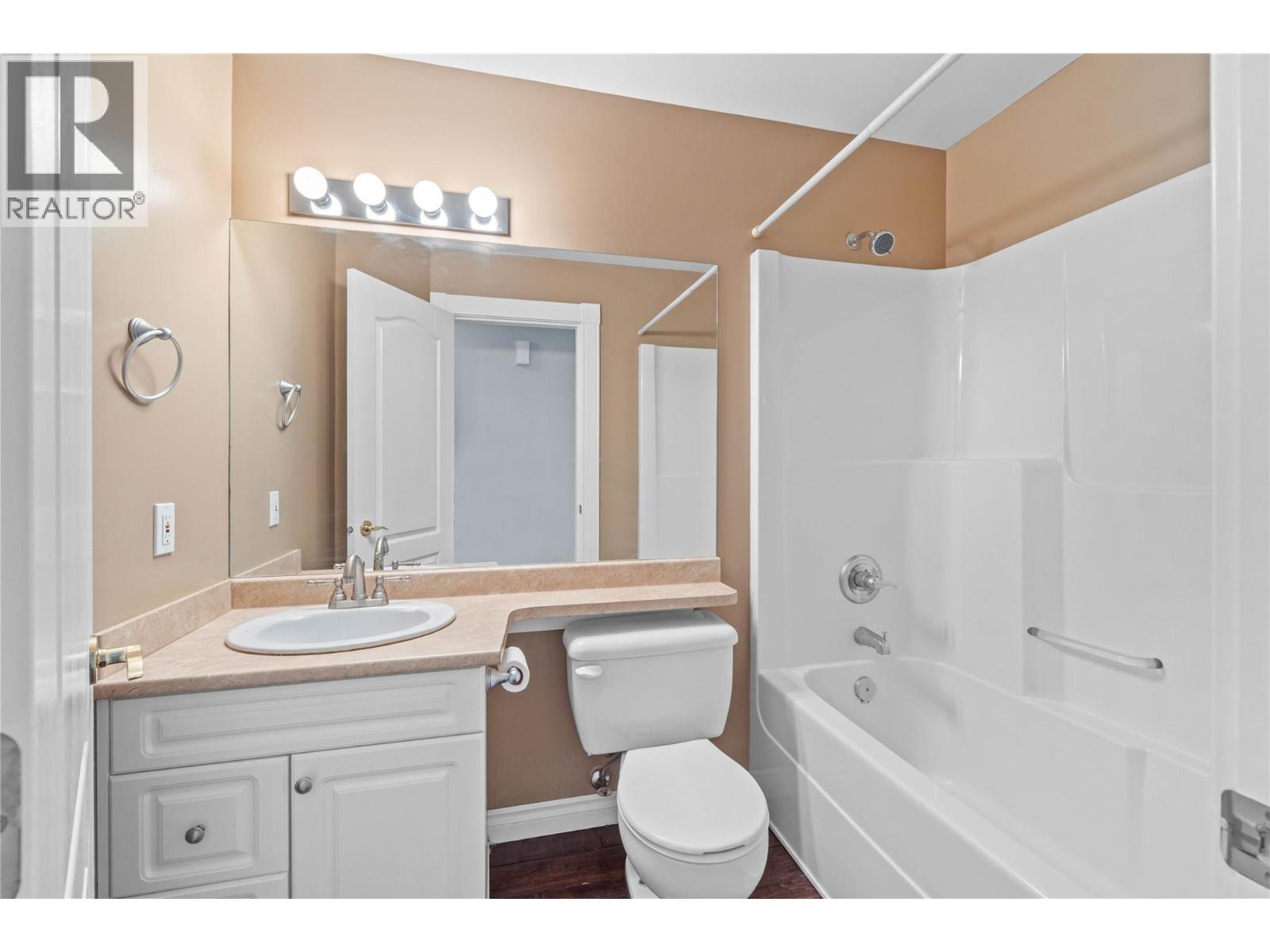 875 SAHALI Terrace Unit# 310 Lot# 42, Kamloops