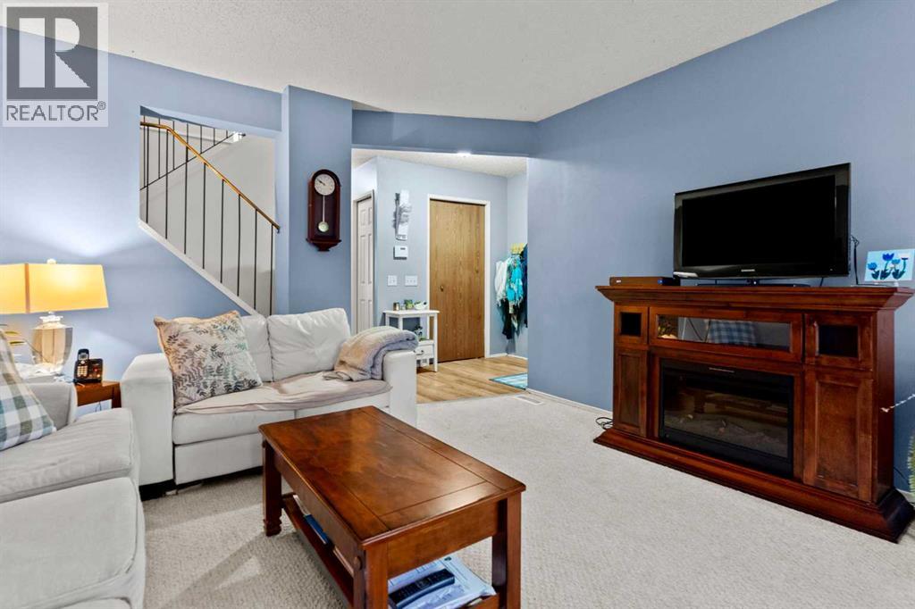 Single Family House for Sale in  Castleglen Road NE Castleridge Calgary 