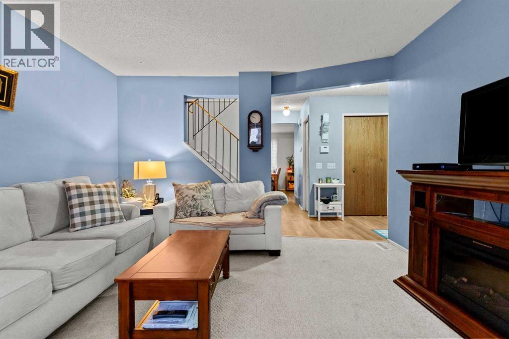 Single Family House for Sale in  Castleglen Road NE Castleridge Calgary 