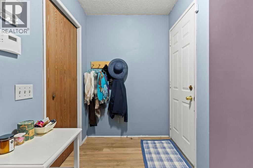 Single Family House for Sale in  Castleglen Road NE Castleridge Calgary 