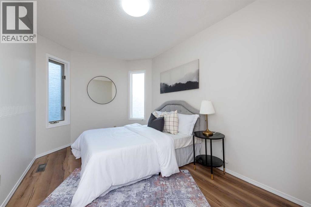 Single Family House Bi-level for Sale in  Hawkstone Drive NW Hawkwood Calgary 