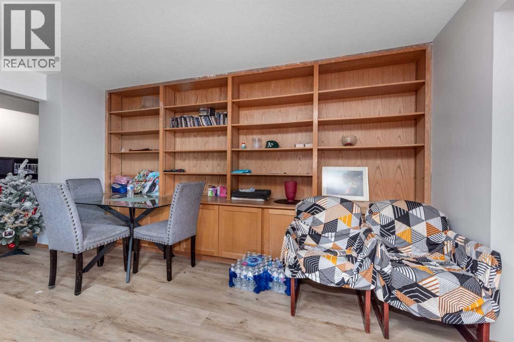 Single Family House Bi-level for Sale in  Hawkstone Drive NW Hawkwood Calgary 