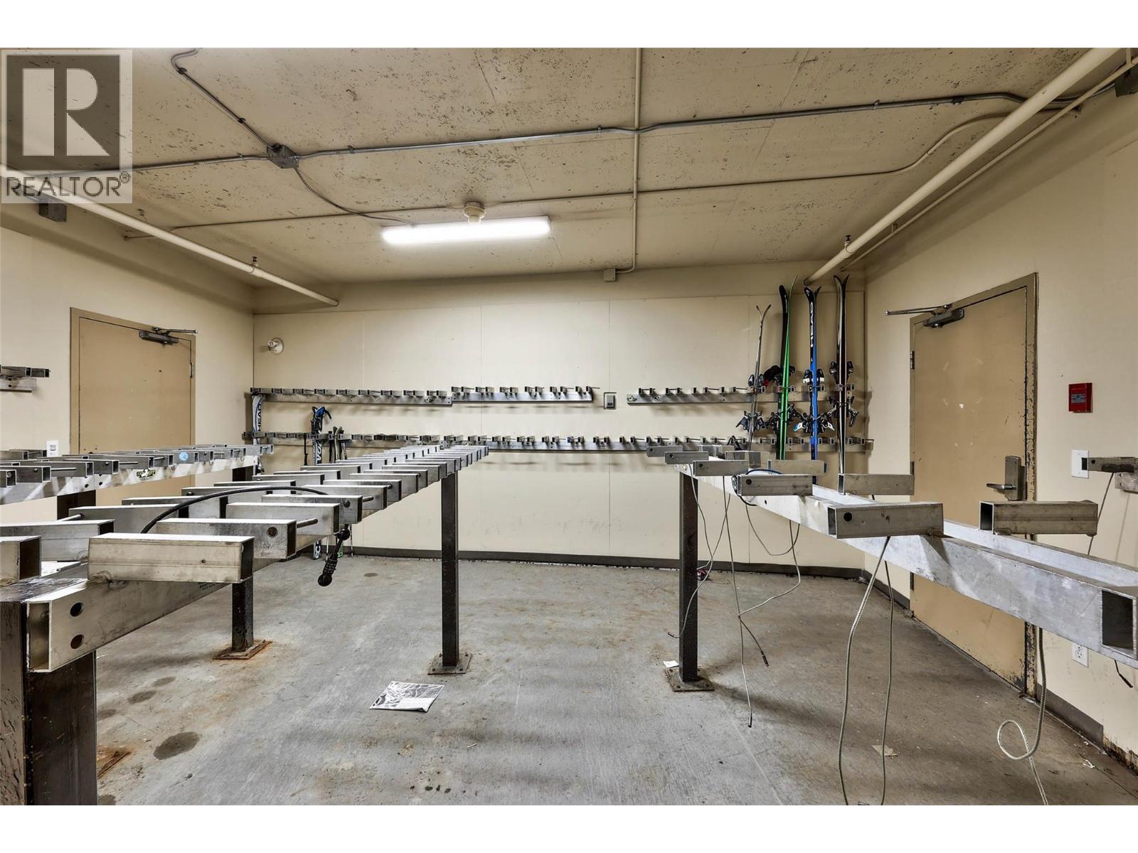 3190 CREEKSIDE Way Unit# 420, Sun Peaks