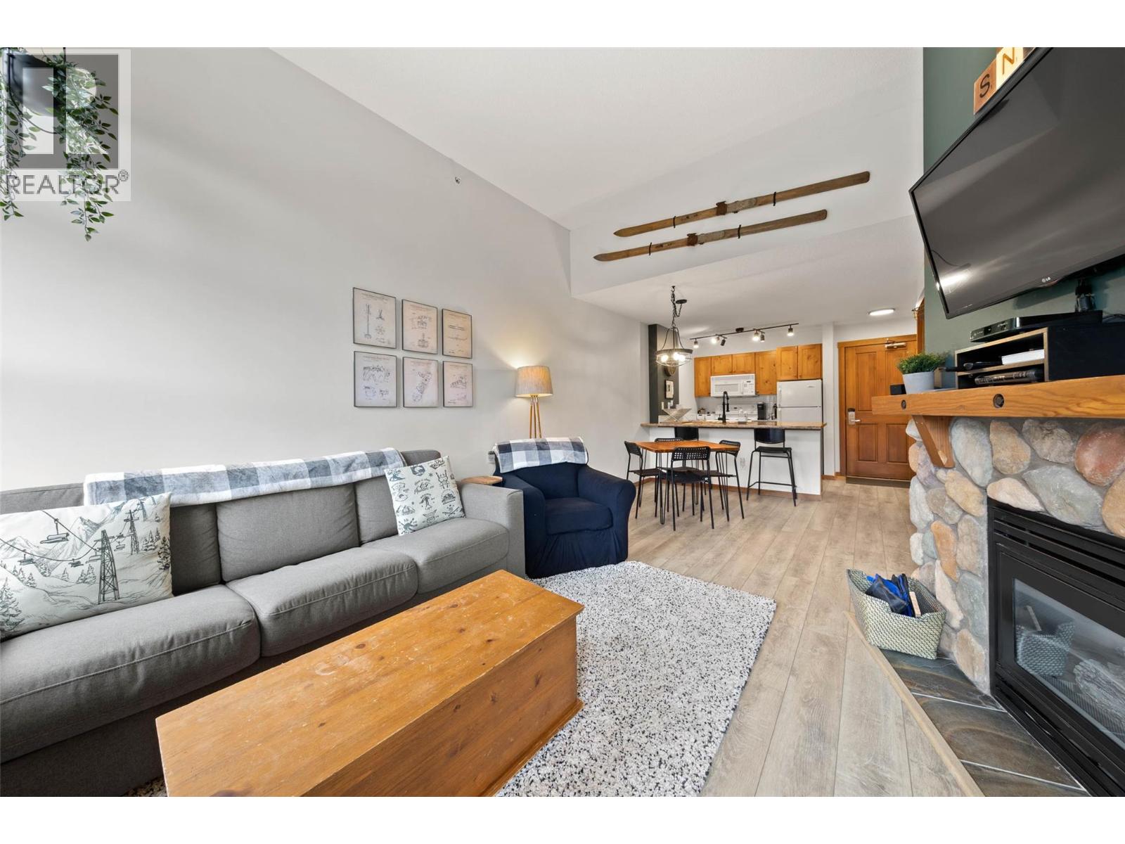 3190 CREEKSIDE Way Unit# 420, Sun Peaks
