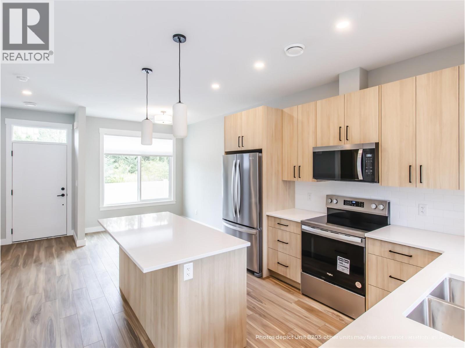 B205 2110 11 Avenue Northeast, Salmon Arm