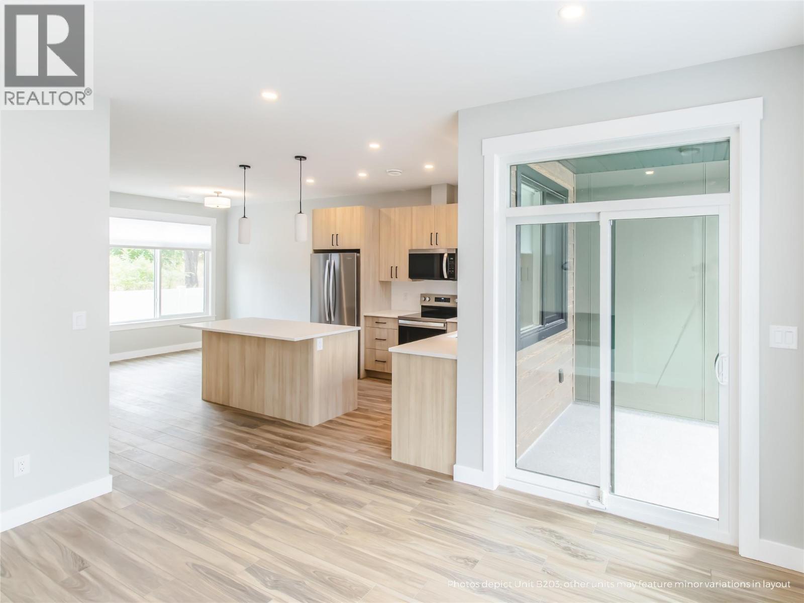 B205 2110 11 Avenue Northeast, Salmon Arm