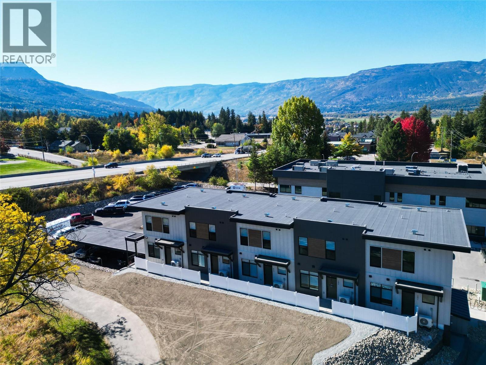 B205 2110 11 Avenue Northeast, Salmon Arm