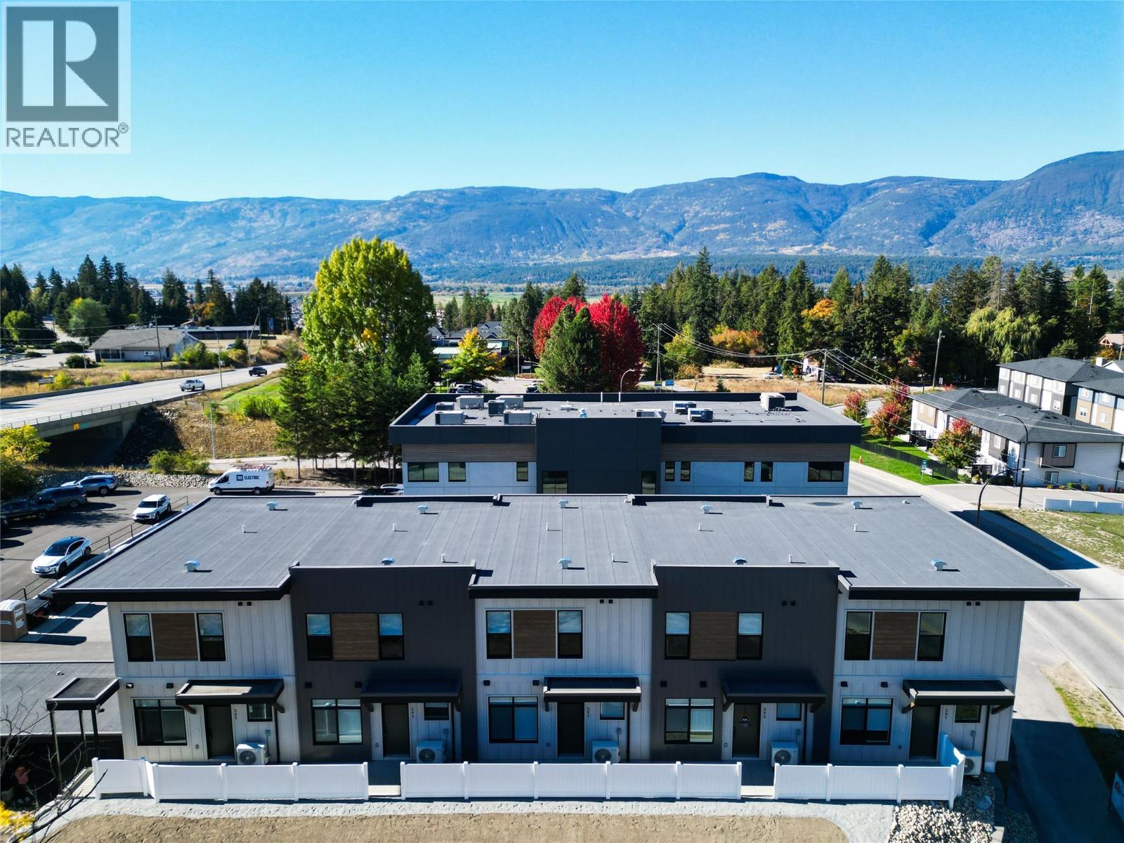 B205 2110 11 Avenue Northeast, Salmon Arm
