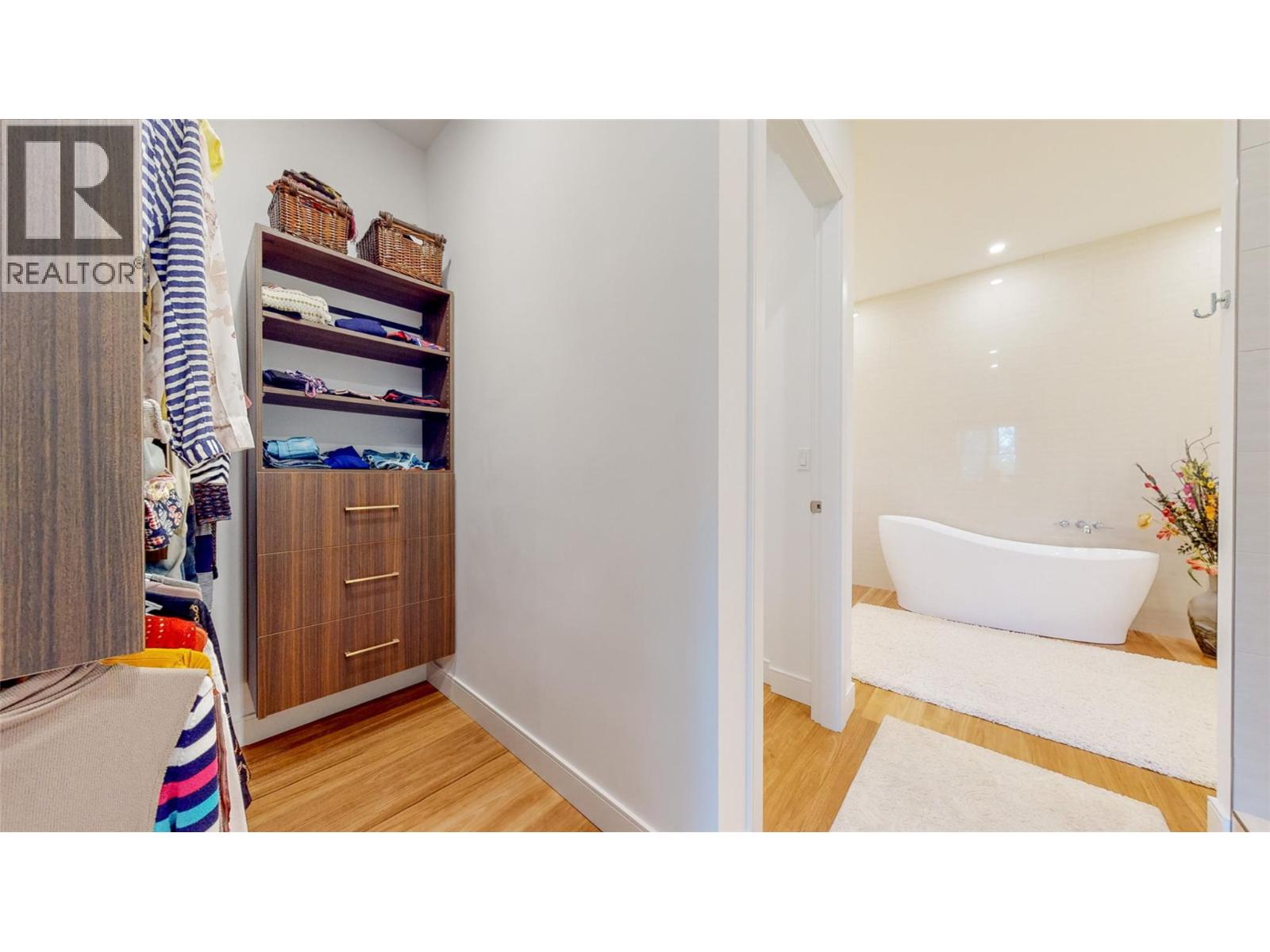 1324 Timberwolf Trail Road, Bridesville