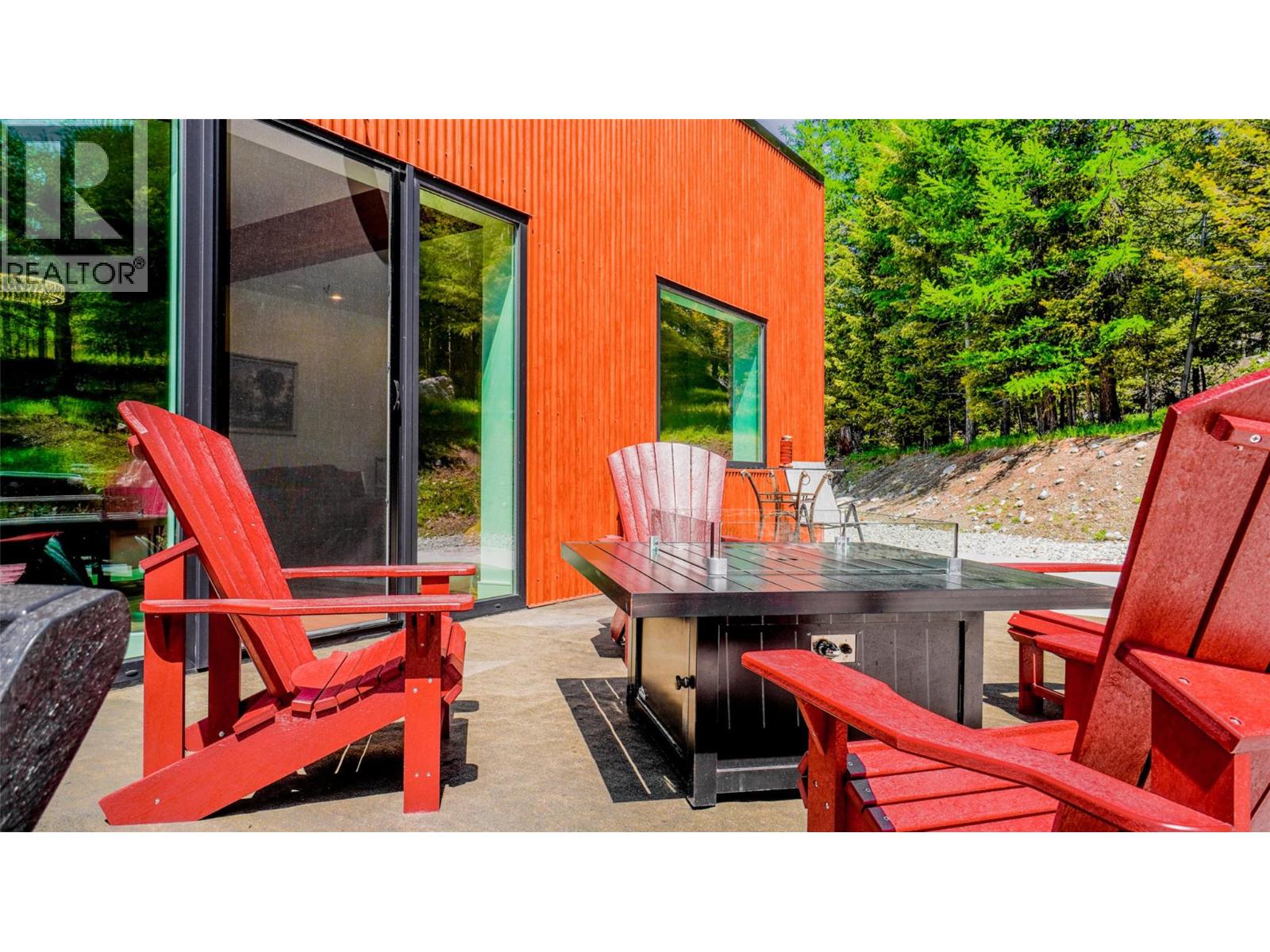 1324 Timberwolf Trail Road, Bridesville