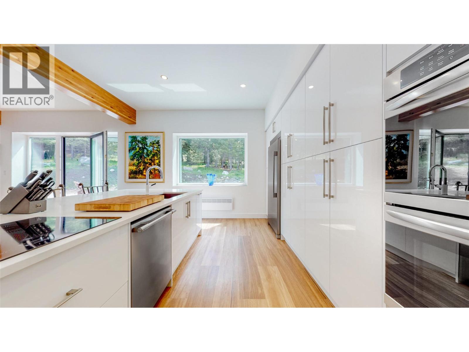 1324 Timberwolf Trail Road, Bridesville