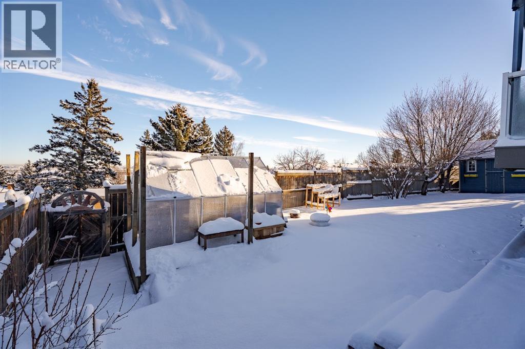 Single Family House Bungalow for Sale in  Thornaby Crescent NW Thorncliffe Calgary 