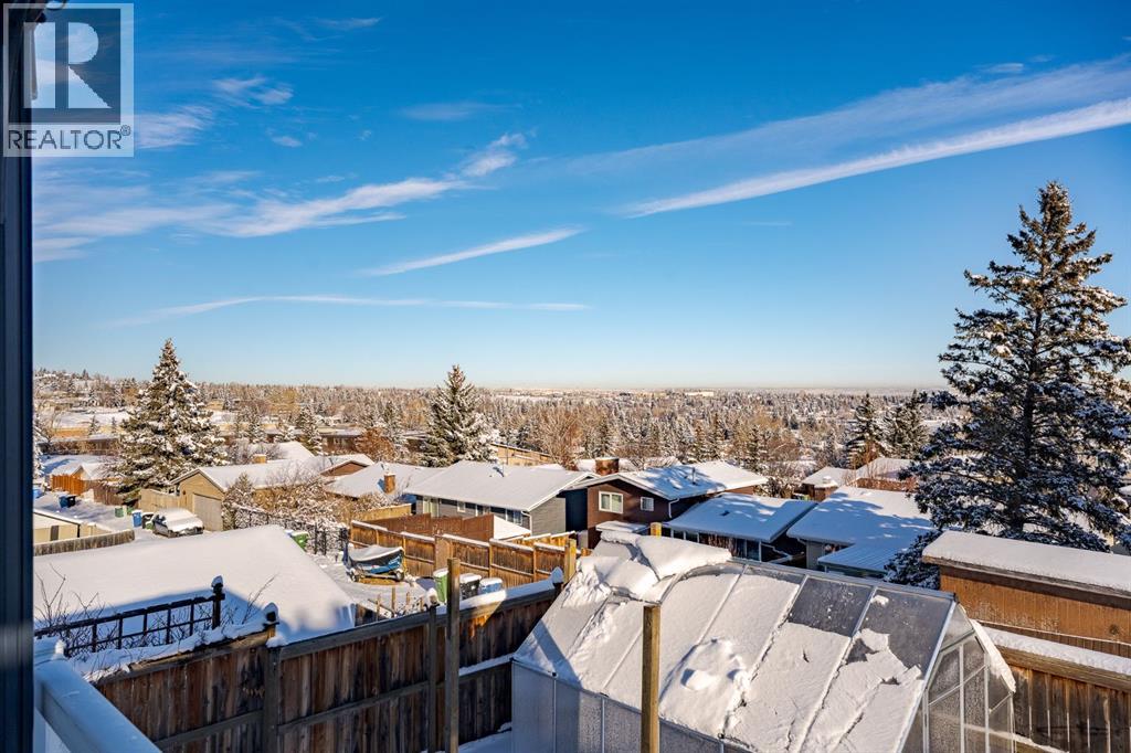 Single Family House Bungalow for Sale in  Thornaby Crescent NW Thorncliffe Calgary 