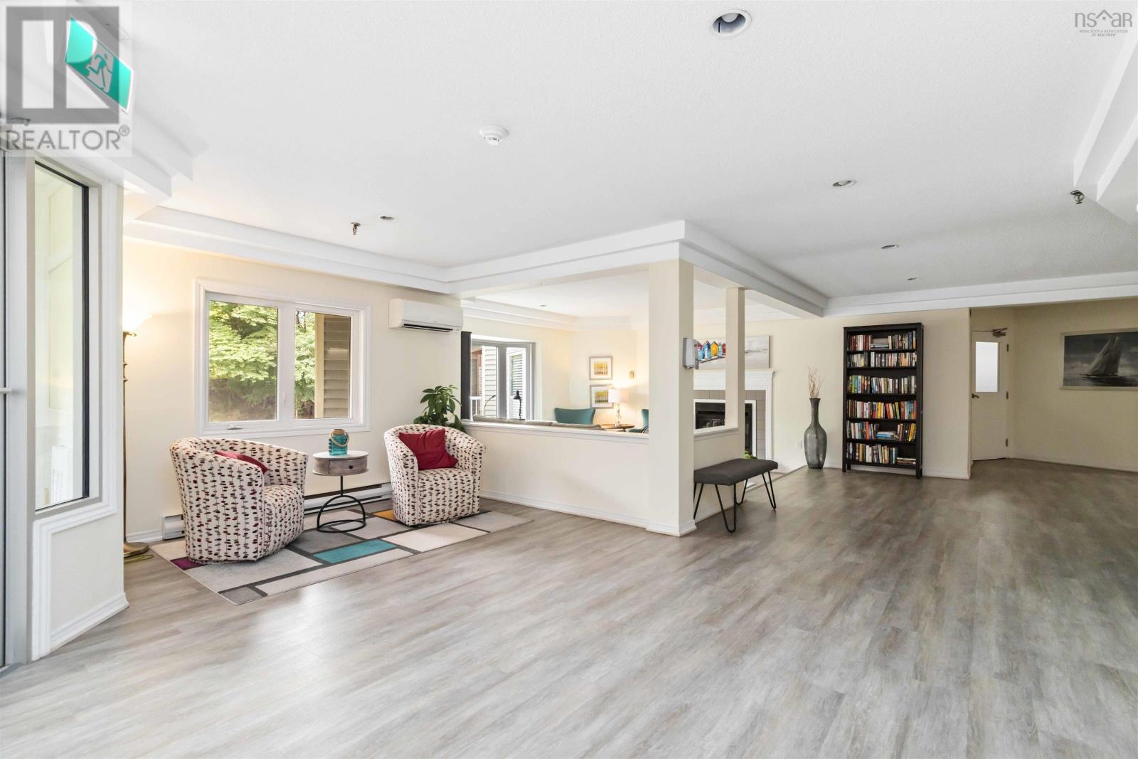 Property 27 of 30 of 401 12 Spinnaker Drive