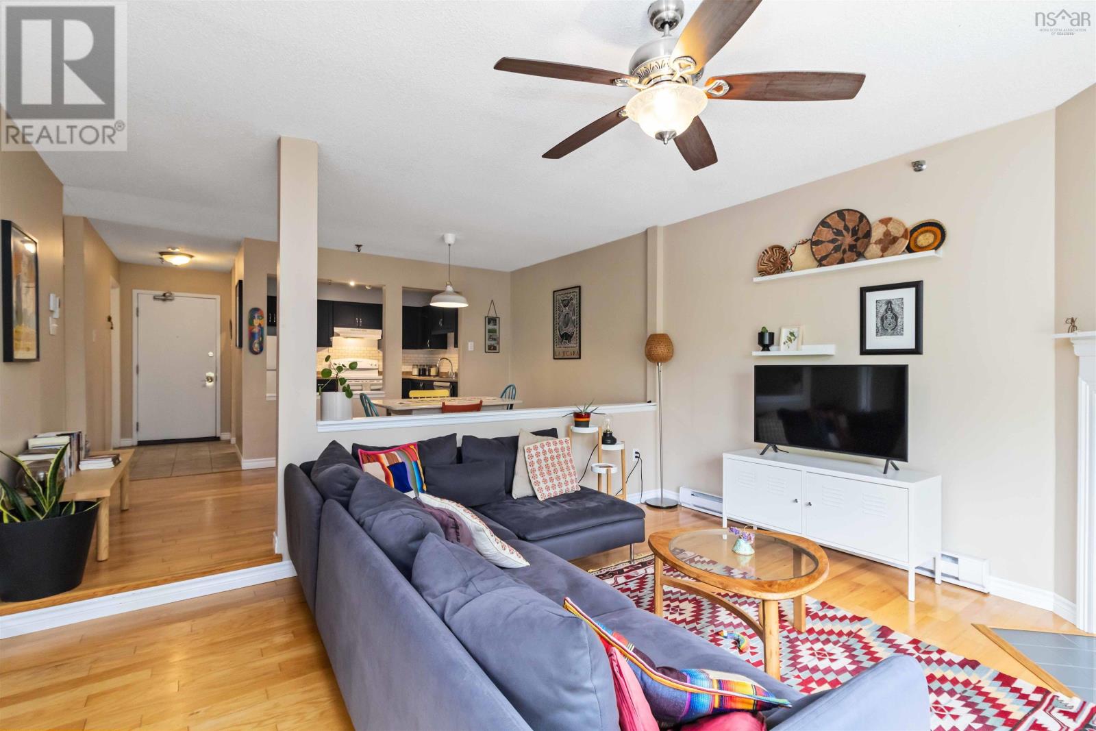 Property 14 of 30 of 401 12 Spinnaker Drive