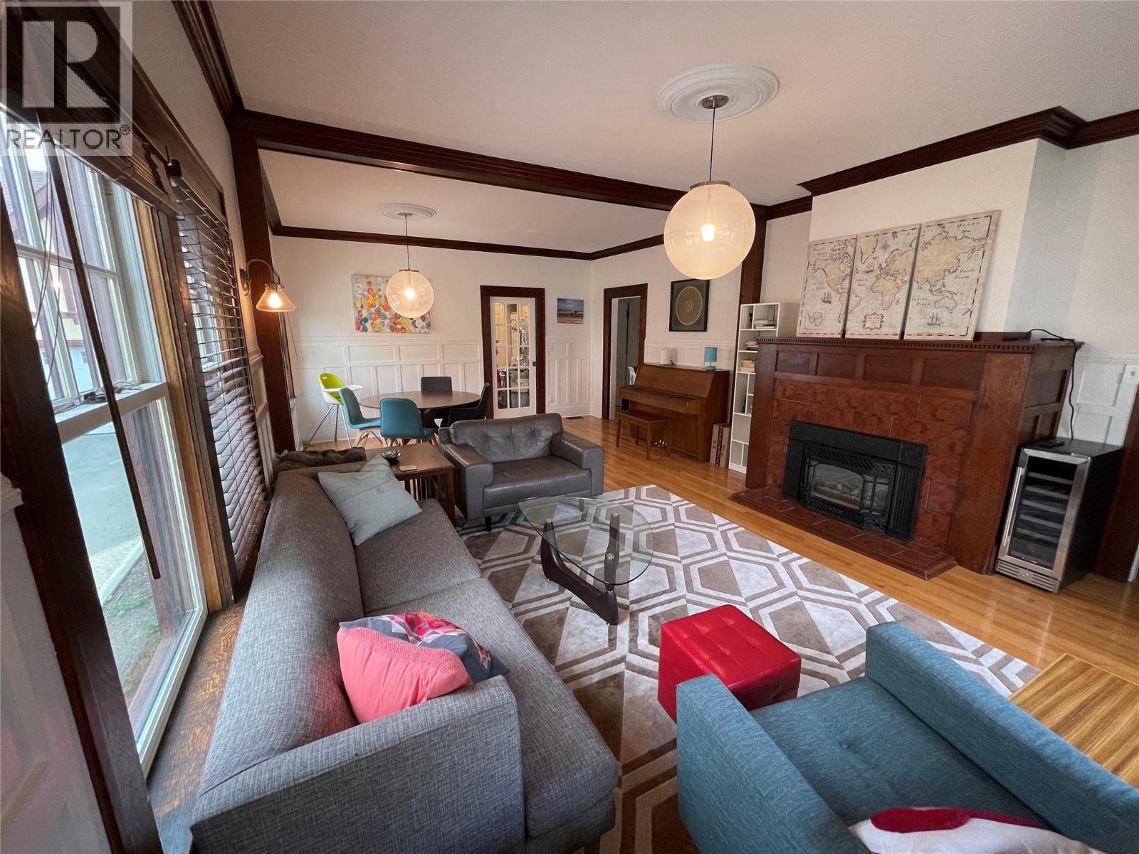  1912 Abbott Street, Kelowna