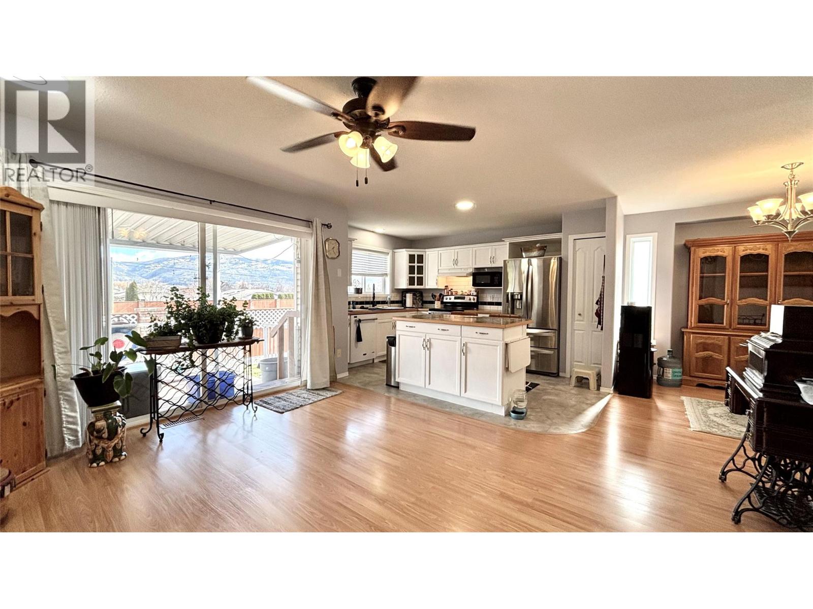 512 Red Wing Drive, Penticton