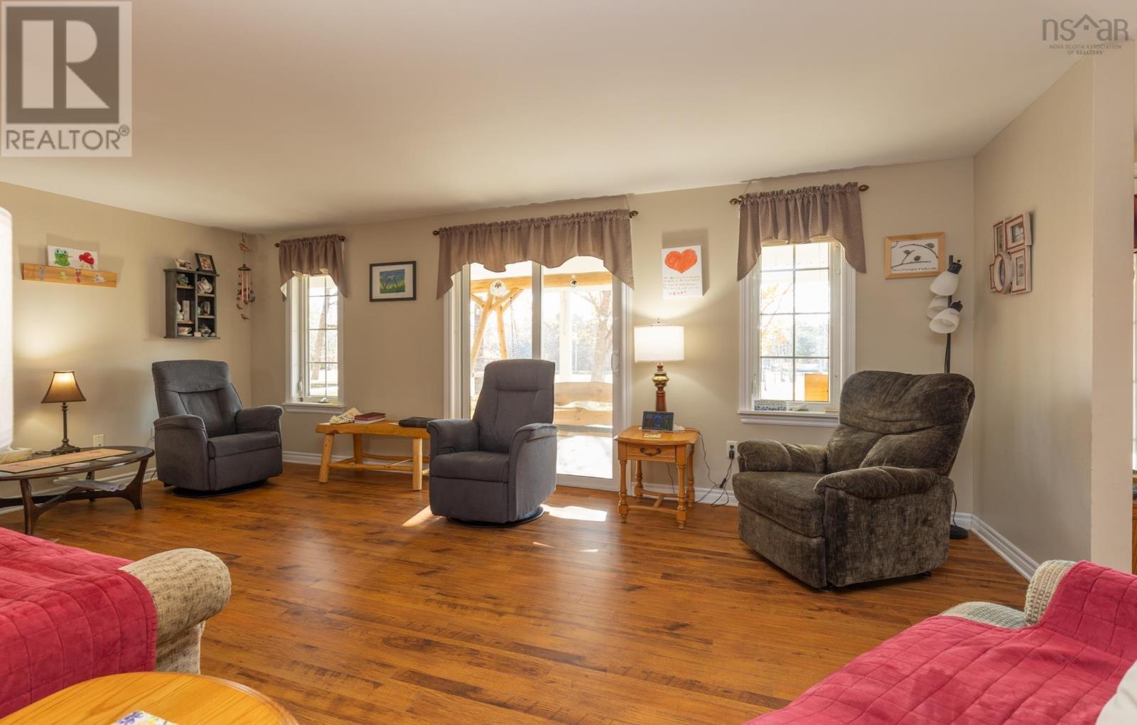 Property 25 of 45 of 2977 Highway 340