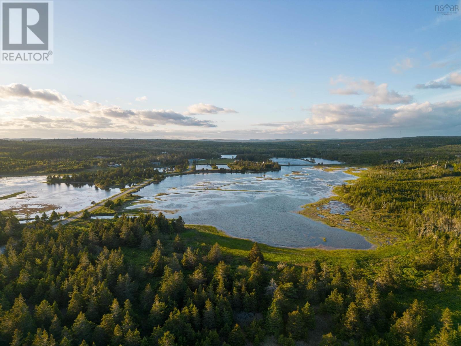 Property 16 of 28 of 38 40 Kaakwogook Way