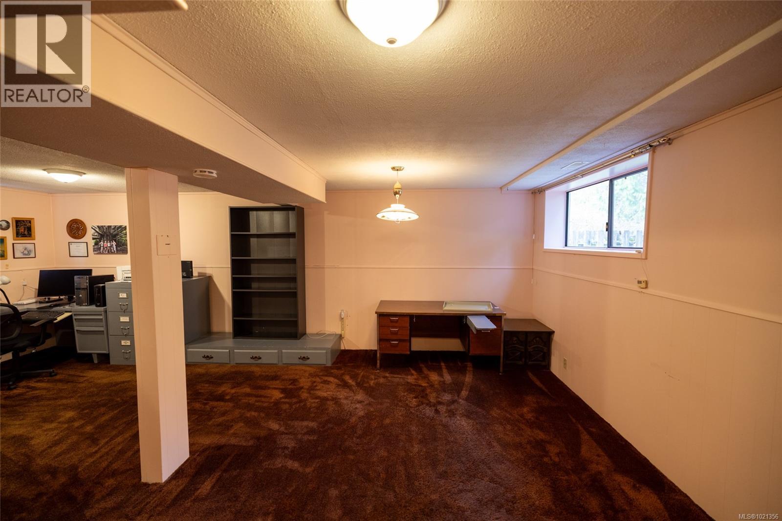 7445 Thunderbird Way, Port Hardy