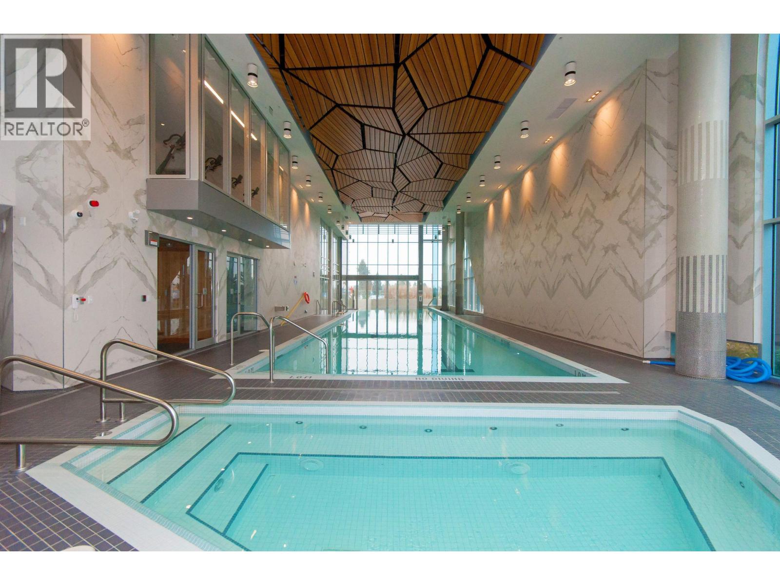 1807 1500 FERN STREET, North Vancouver