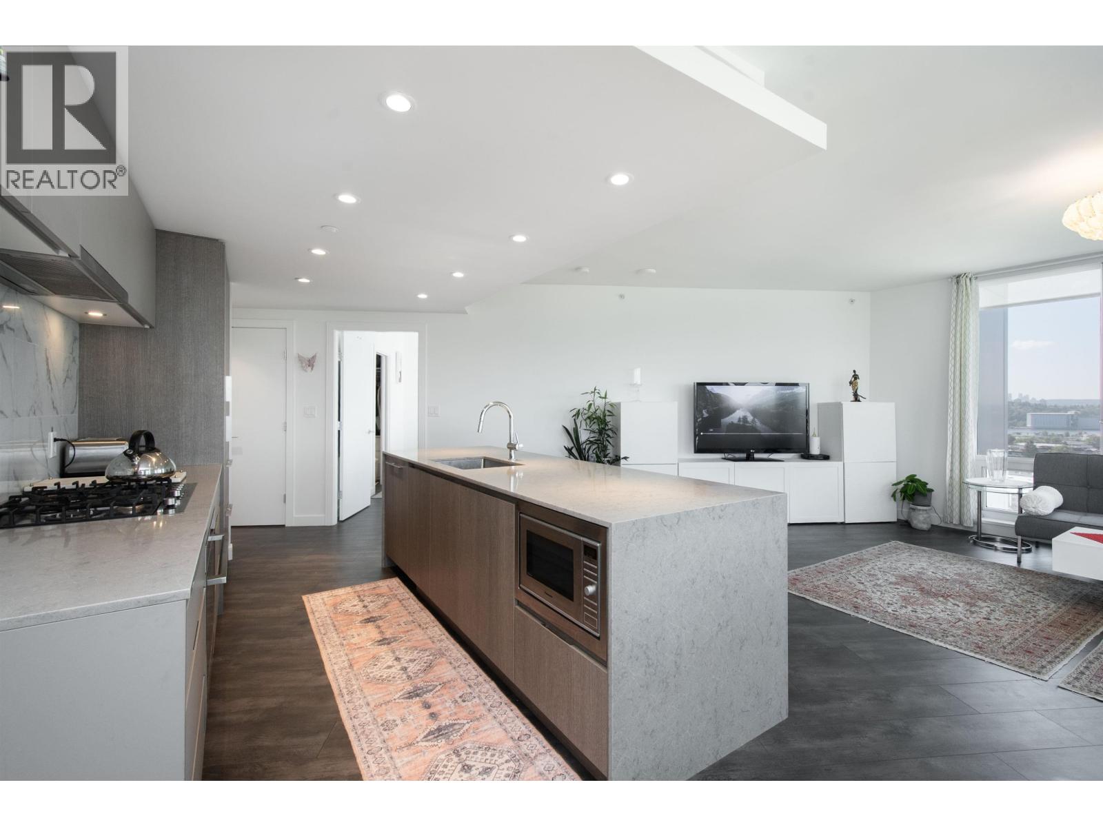 1807 1500 FERN STREET, North Vancouver