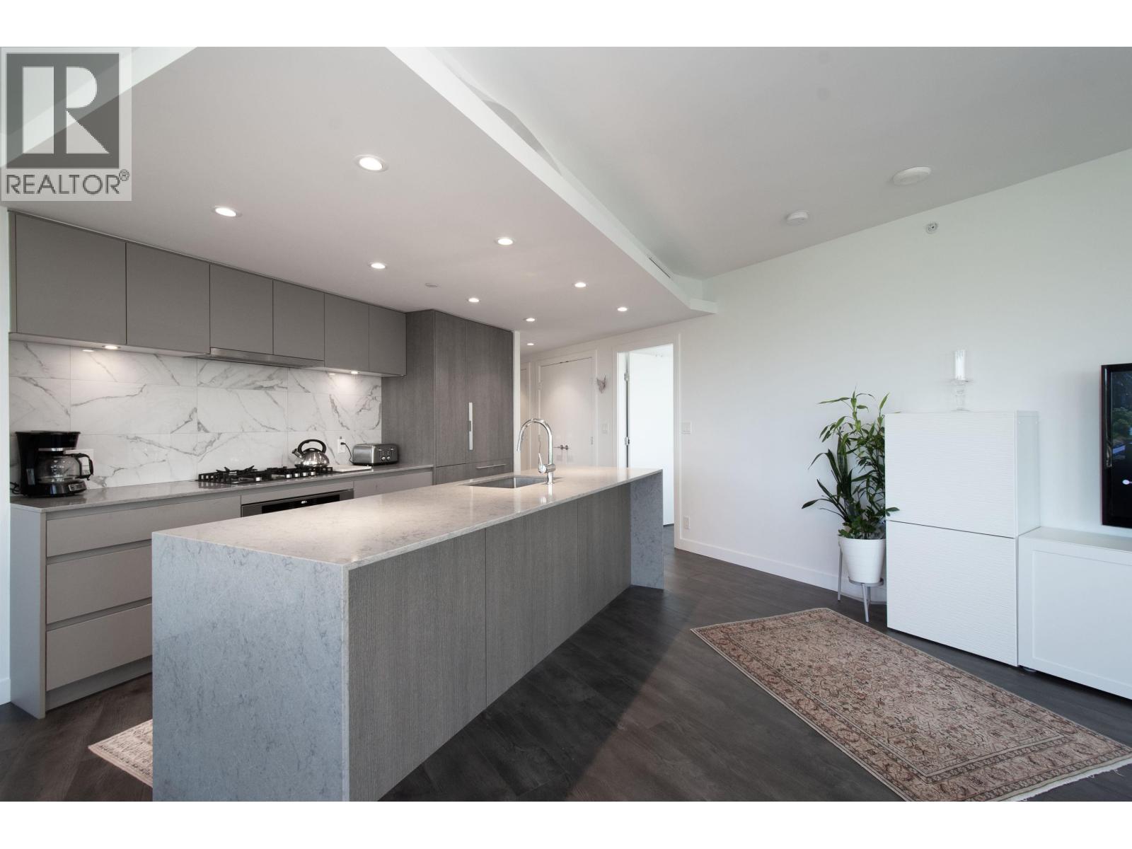 1807 1500 FERN STREET, North Vancouver