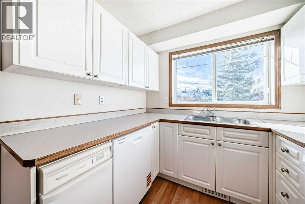 Single Family House for Sale in   Somervale View SW Somerset Calgary 