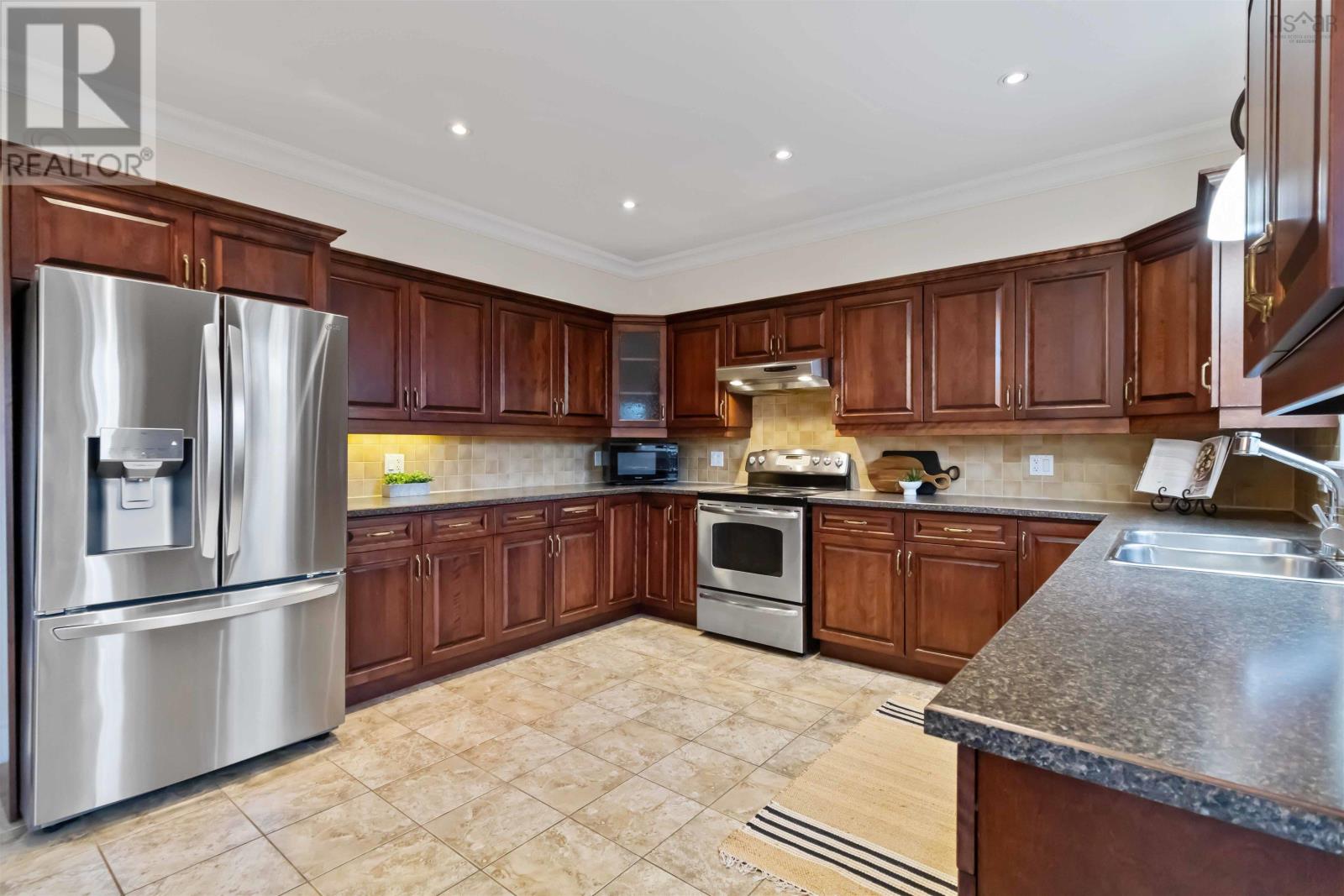 Property 20 of 48 of 167 Ravines Drive