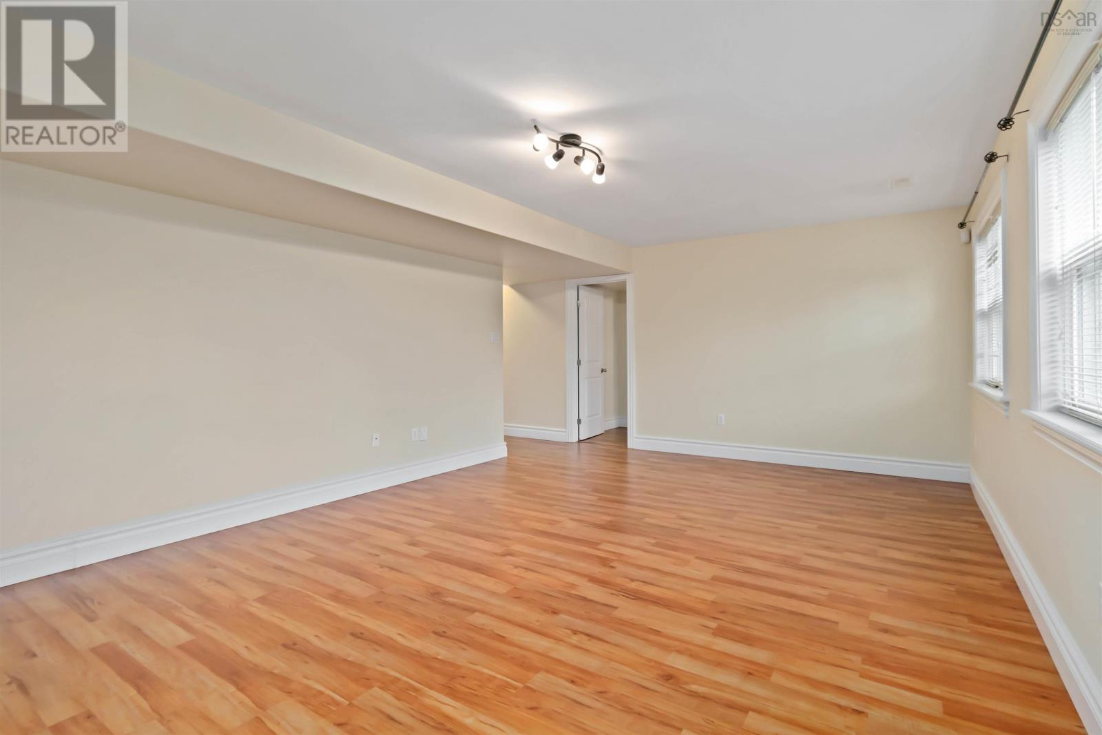 Property 39 of 48 of 167 Ravines Drive