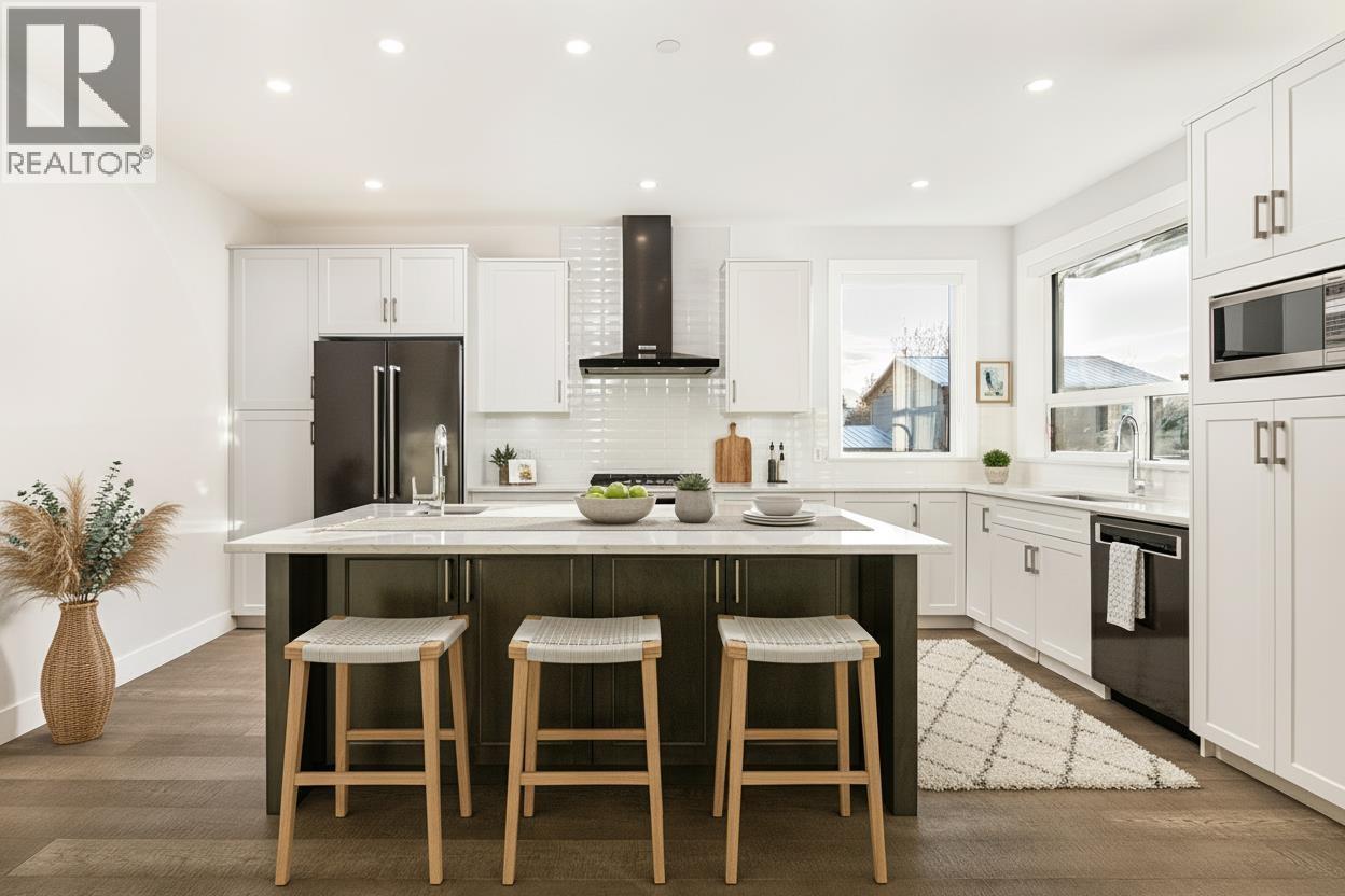 38883 BRITANNIA AVENUE, Squamish