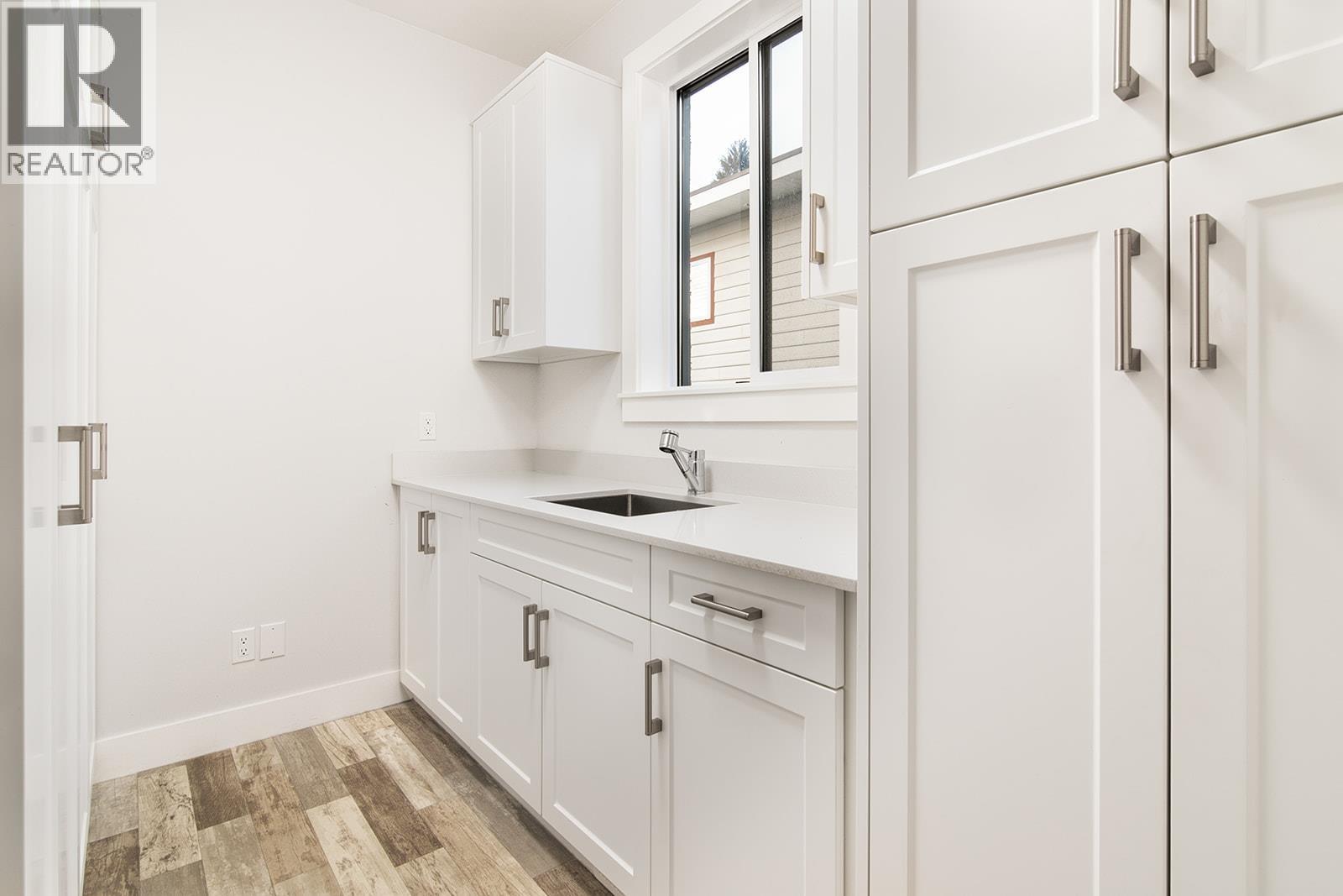 38883 BRITANNIA AVENUE, Squamish