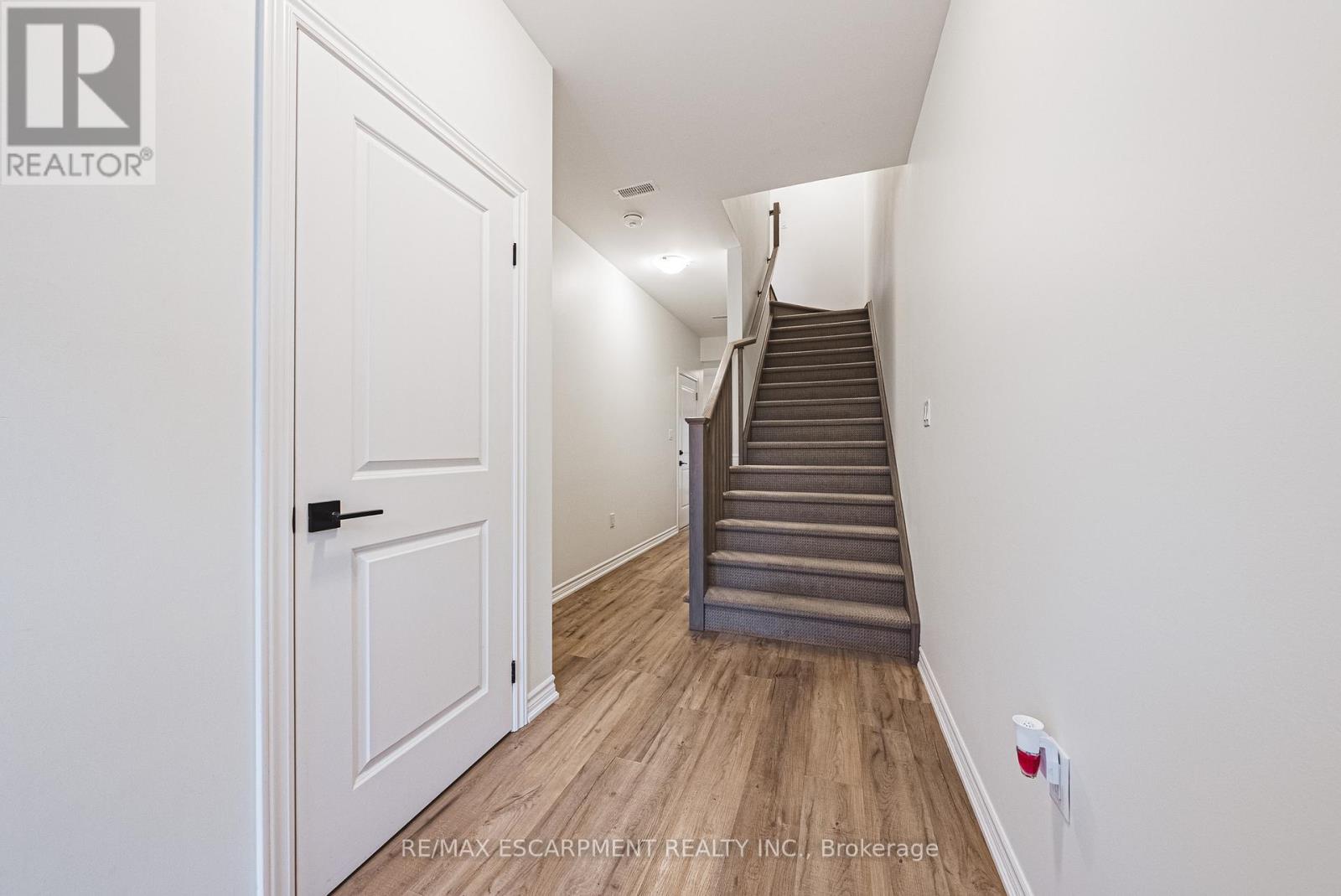 Single Family House for Sale in  CADWELL LANE Hamilton (Mountview) 