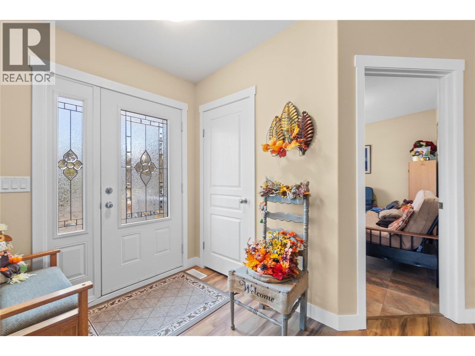  350 & 370 10 Street Southeast, Salmon Arm