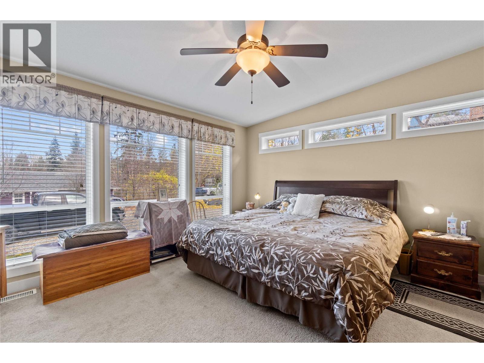  350 & 370 10 Street Southeast, Salmon Arm