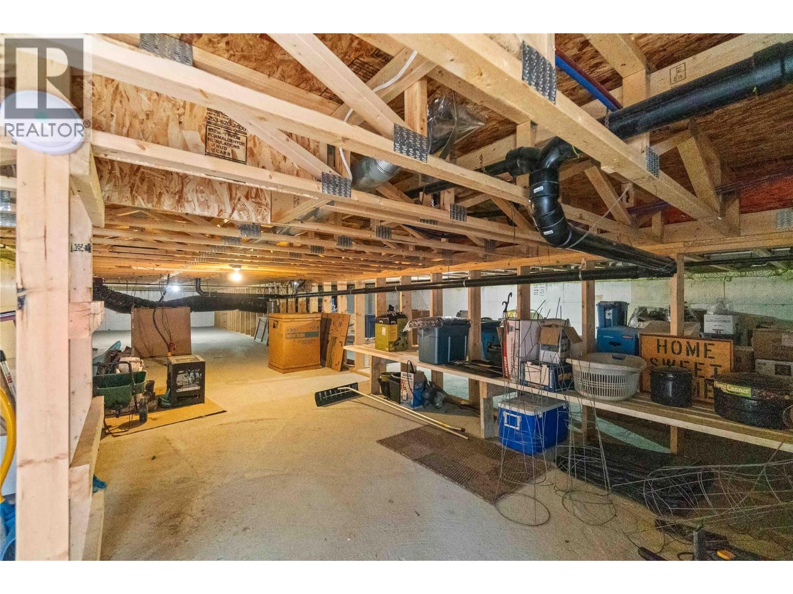  350 & 370 10 Street Southeast, Salmon Arm