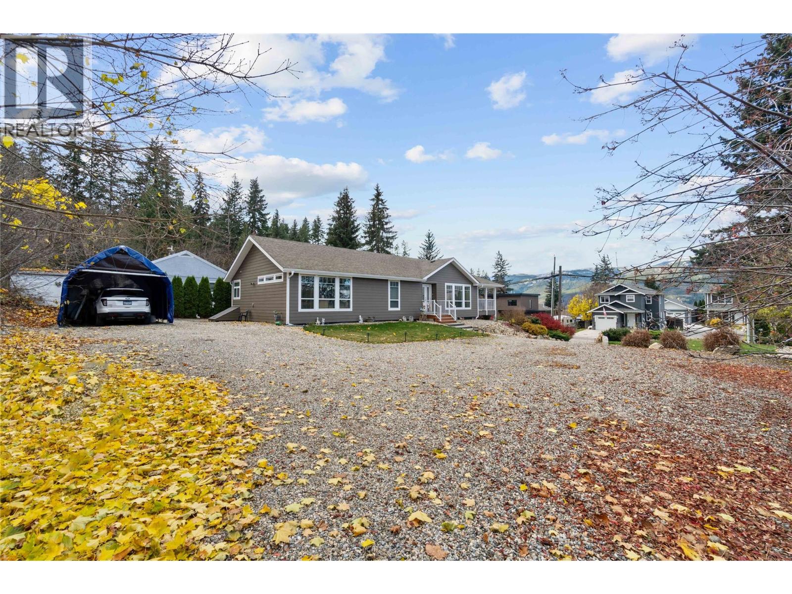  350 & 370 10 Street Southeast, Salmon Arm