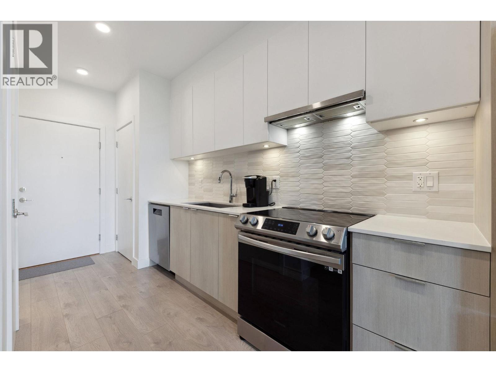 203 2499 RABBIT DRIVE, Tsawwassen