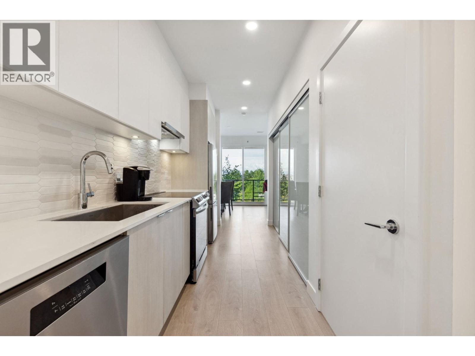 203 2499 RABBIT DRIVE, Tsawwassen