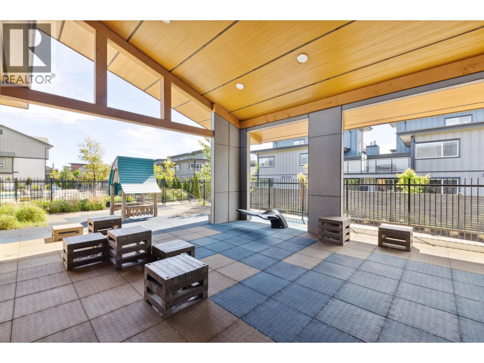 203 2499 RABBIT DRIVE, Tsawwassen