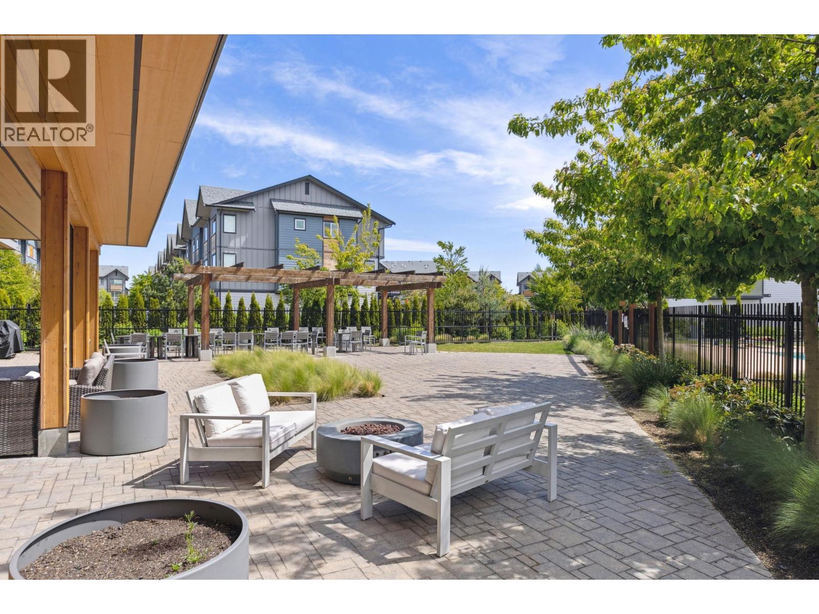 203 2499 RABBIT DRIVE, Tsawwassen