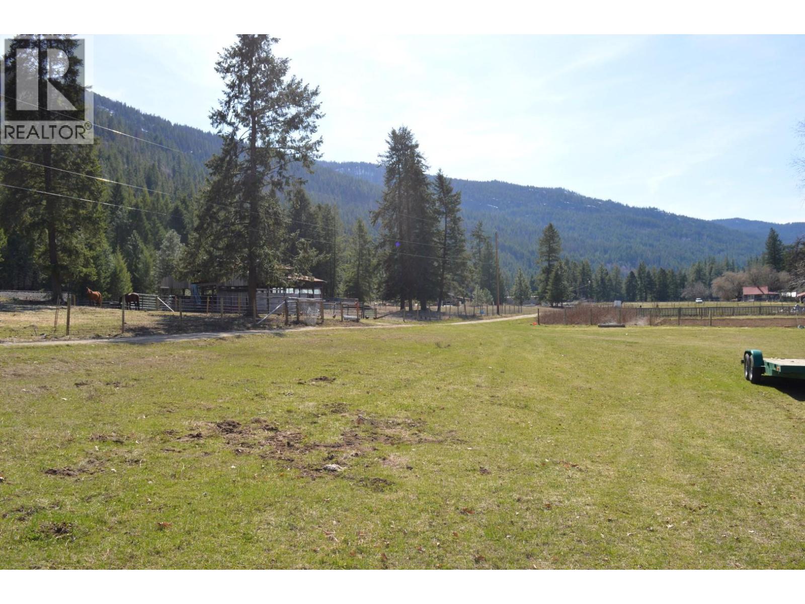 855 Ponderosa Drive, Christina Lake