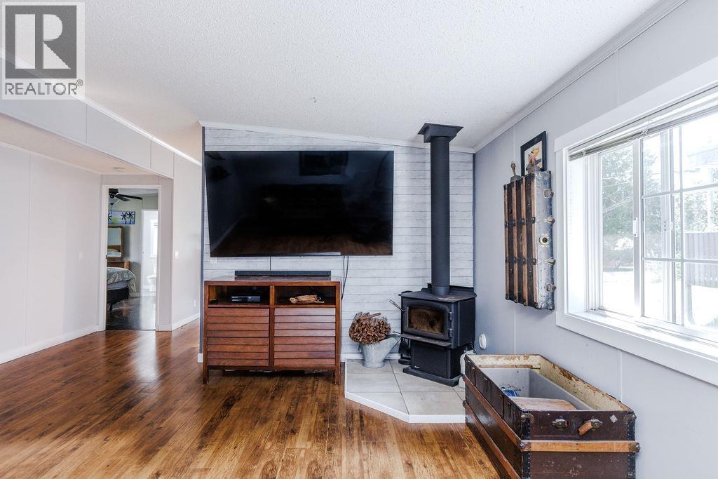 760 HILLCREST ROAD, Gibsons