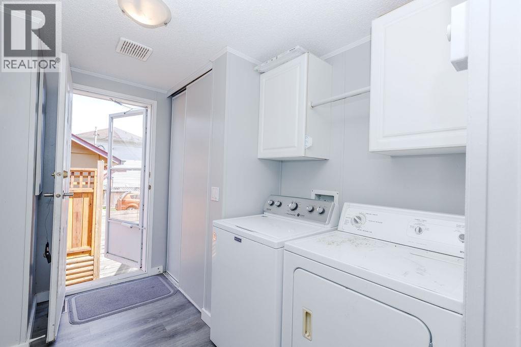 760 HILLCREST ROAD, Gibsons